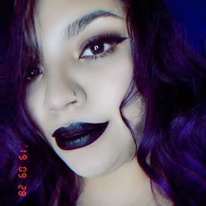 Meet your Posher, Lynette